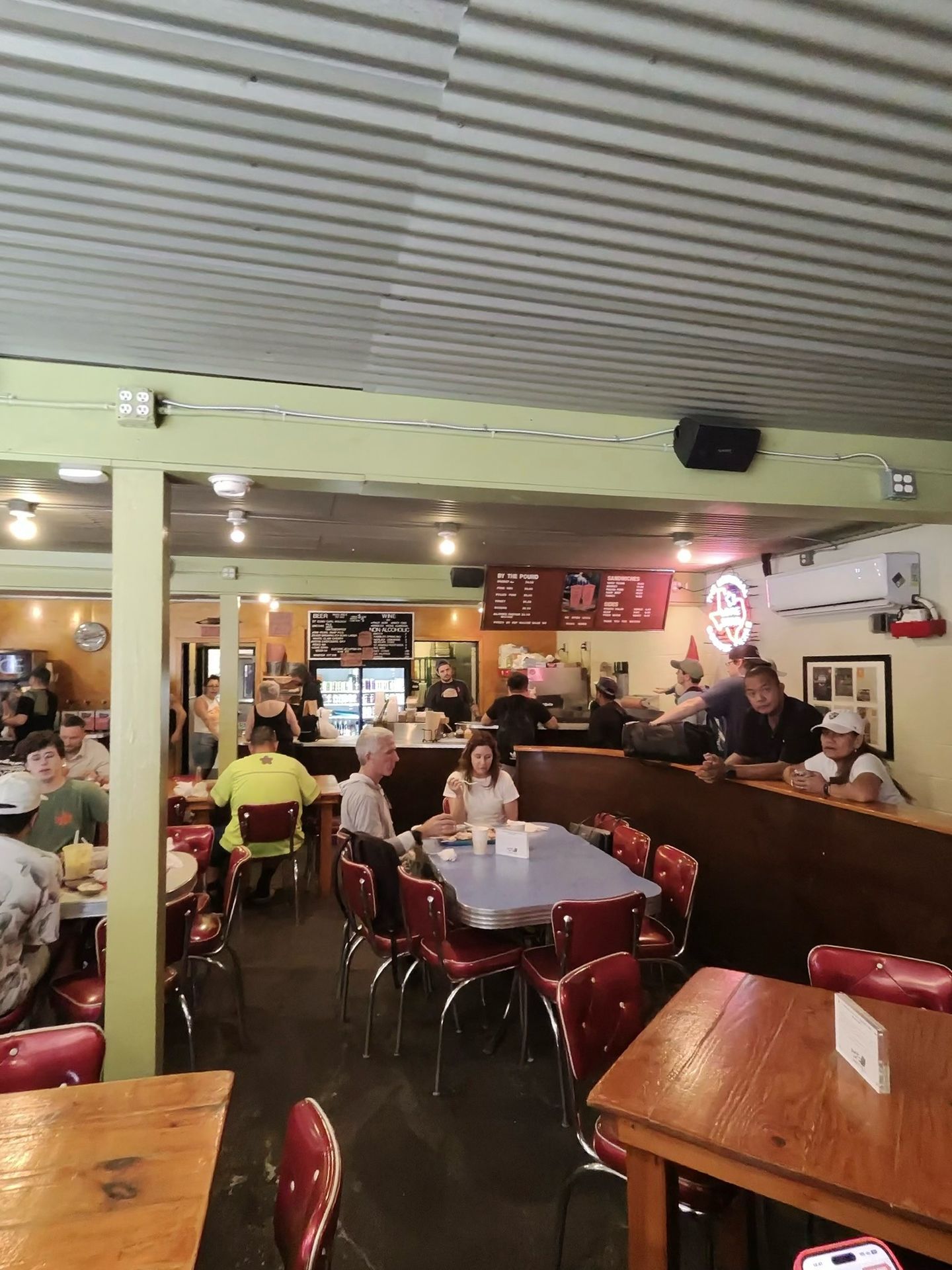 Salão do Franklin Barbecue em Austin