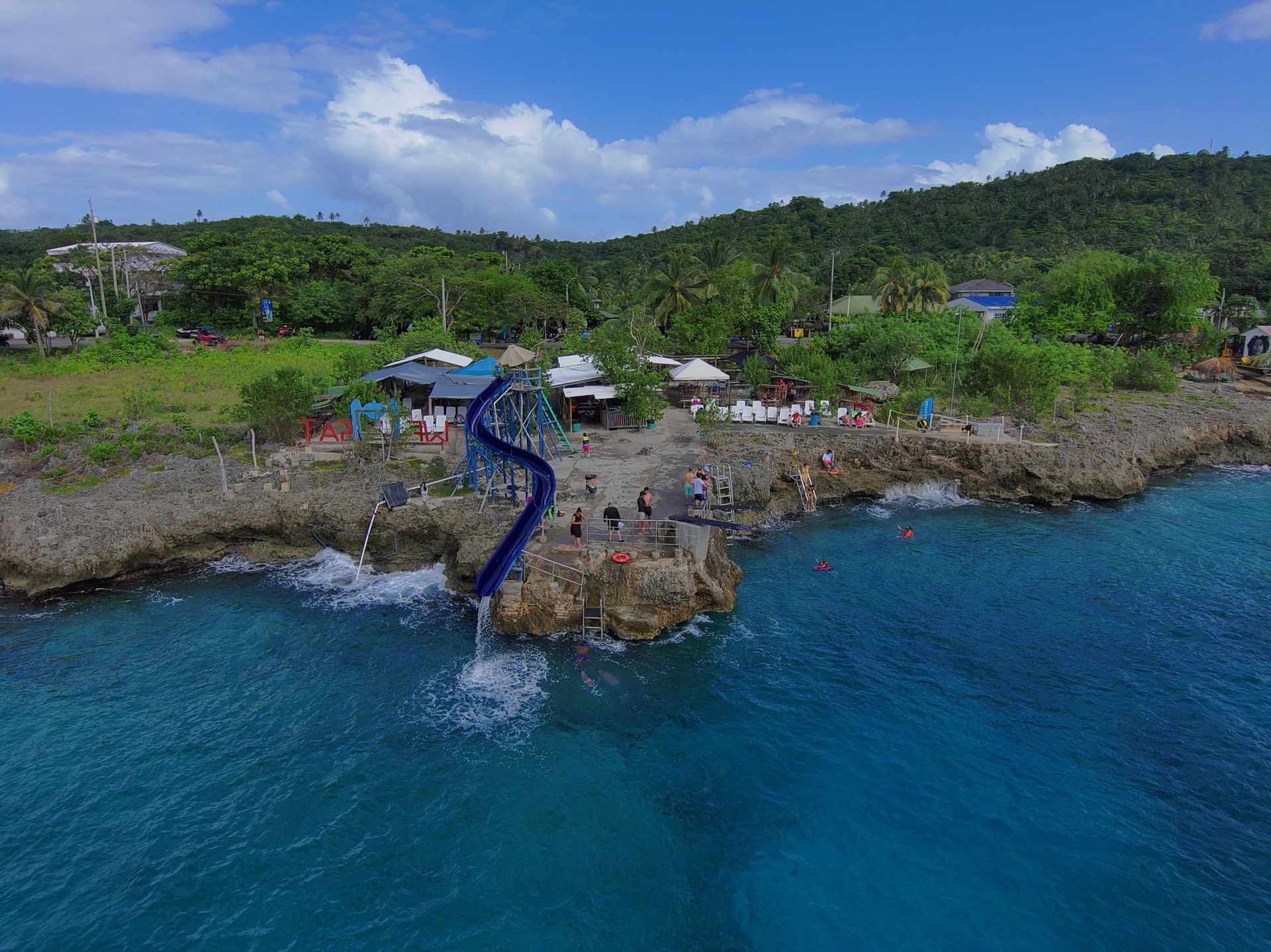 Enseada de águas turquesa em San Andrés