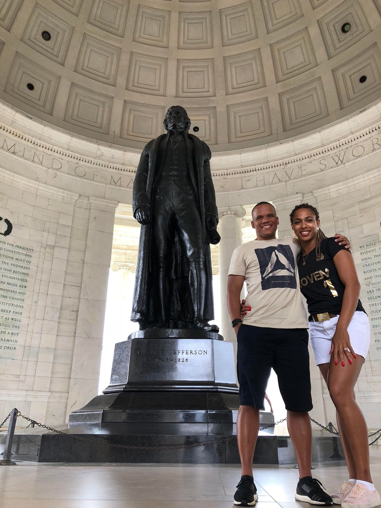 Nós no Jefferson Memorial