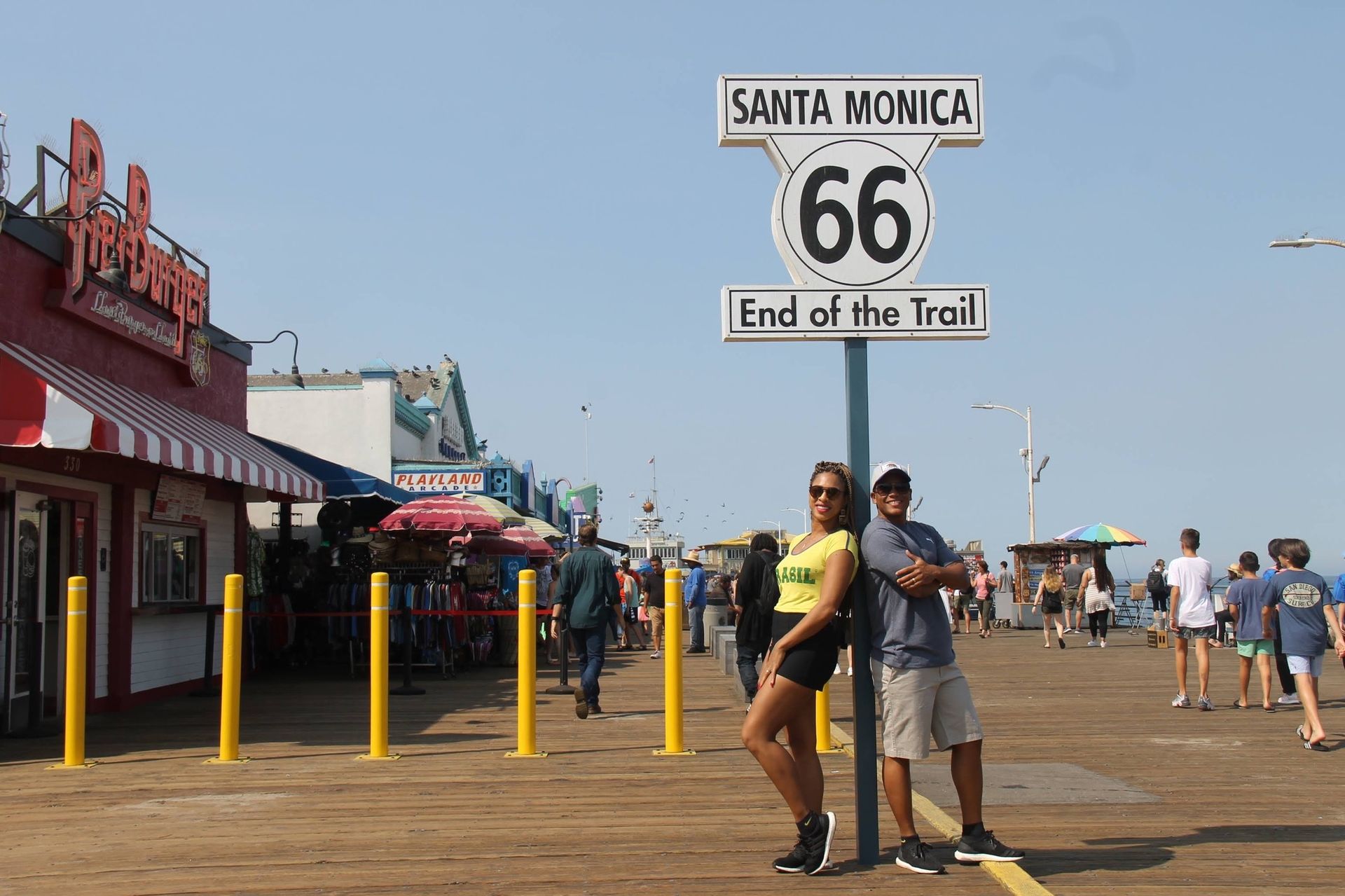 Nós no fim da Rota 66, no píer de Santa Monica