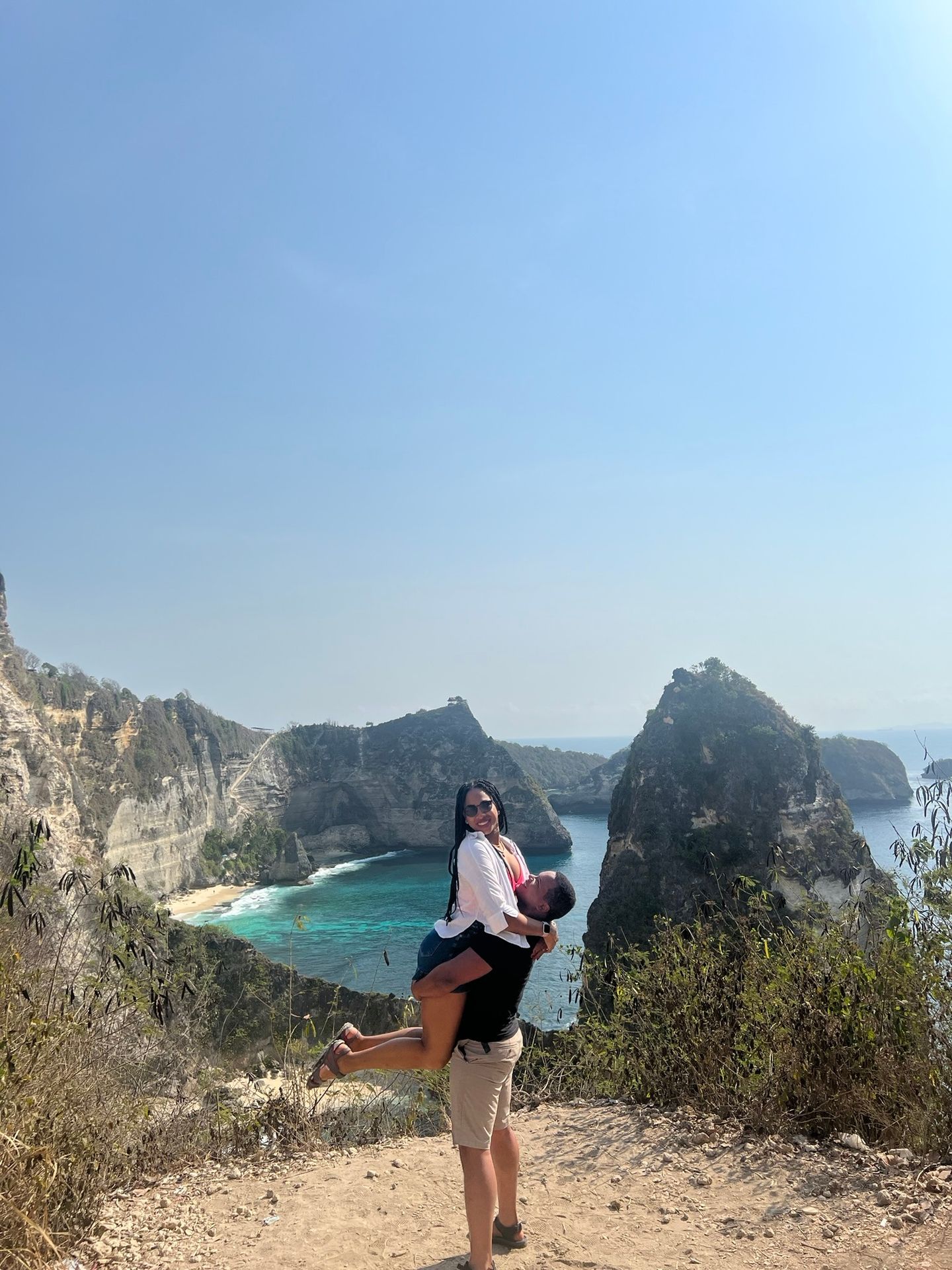 Casal no Thousand Island Viewpoint, em Nusa Penida